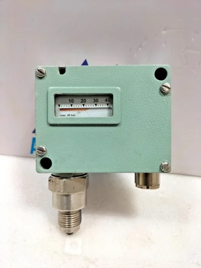 Trafag 916.2381 Pressure Switch 2-40 BAR